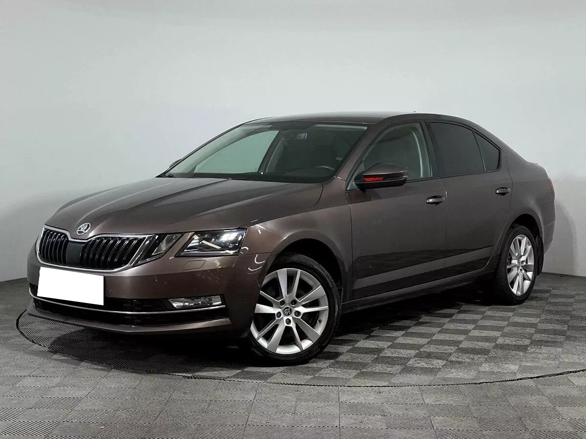 Купить Skoda Octavia 2018 г.в. 52000 Робот Бензин/1800 см3 за 1588200 руб.  скидка 1058800 руб. в Кредит от 4.9% годовых.