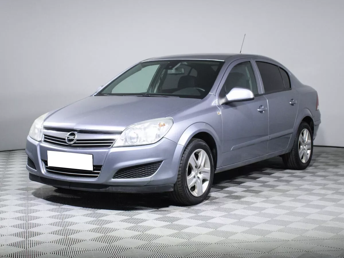 Купить Opel Astra 2009 г.в. 159533 Механическая Бензин/1600 см3 за 429000  руб. скидка 286000 руб. в Кредит от 4.9% годовых.